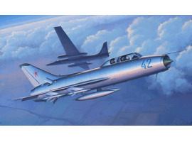обзорное фото Збірна модель 1/48 Радянський навчально-тренувальний Су-9У Trumpeter 02897 Літаки 1/48