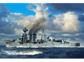 обзорное фото Збірна модель легкого крейсера Королівського військово-морського флоту Великої Британії  Calcutta Флот 1/700
