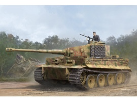 обзорное фото Pz.Kpfw.VI Ausf.E Sd.Kfz.181 Tiger I (Medium Production) w/ Zimmerit  Бронетехніка 1/35