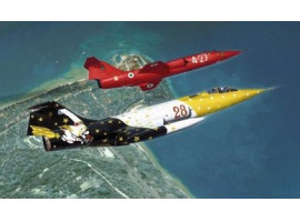 обзорное фото F-104G STARFIGHTER "Special Colors" Літаки 1/48