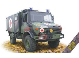 Збірна модель 1/72 Машина швидкої допомоги Unimog U1300L 4x4 ACE 72451