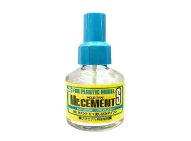 Mr. Cement S 40 ml / Суперрідкий клей для пластику Mr. Hobby MC129