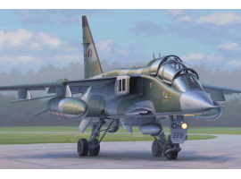 Збірна модель 1/72 Винищувач-бомбардувальник Jaguar E HobbyBoss 87259