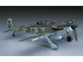 обзорное фото Збірна модель літака FOCKEWULF Fw190D-9 1/32 Літаки 1/32