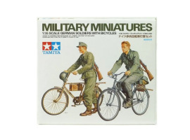 Scale model 1/35 German soldiers with Tamiya bicycles 35240