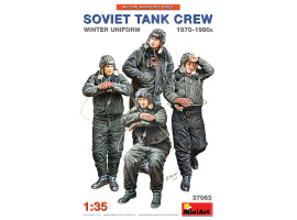 обзорное фото Soviet Tank Crew 1970-80s. in winter uniform Figures 1/35