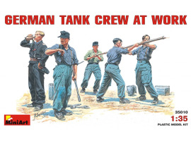 обзорное фото Немецкий танковый экипаж за работой Figures 1/35