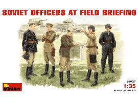 обзорное фото Советские офицеры на полевом совещании Figures 1/35