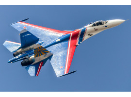 обзорное фото Збірна модель винищувача Су-27 Фланкер Б  у масштабі 1/48 Літаки 1/48