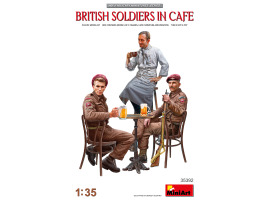 обзорное фото Scale model 1/35 Figures British soldiers in a cafe Miniart 35392 Figures 1/35