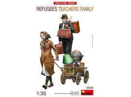 обзорное фото Scale model 1/35 Figures family of refugee teachers Miniart 38086 Figures 1/35