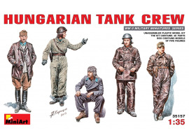 обзорное фото Венгерский танковый экипаж Figures 1/35