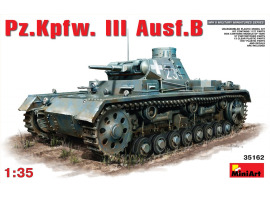 обзорное фото Средний танк Pz III Ausf В Бронетехника 1/35