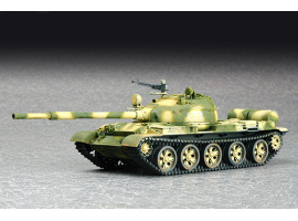 обзорное фото Сборная модель 1/72 советский танк Т-62 образца 1972 года Трумпетер 07147 Бронетехника 1/72