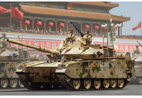 Збірна модель 1/35 Китайський легкий танк ZTQ-15 HobbyBoss 84577