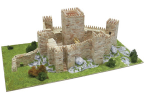 Ceramic constructor - Guimarães castle (CASTELO DE GUIMARAES)