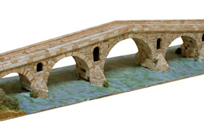 Ceramic constructor - Puente la Reina bridge (PUENTE LA REINA)