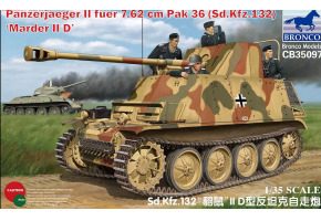 Збірна модель 1/35 німецька САУ Panzerjaeger II 7.62 cm PaK 36 (Sd.Kfz. 132) Marder II D Bronco 35097