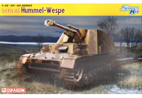 Hummel-Wespe le Pz.Haub auf Hummel Fahrgestell