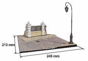 Улица с парковой оградой