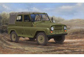 Збірна модель 1/35 Радянський військовий джип УАЗ-469 Trumpeter 02327