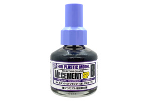 Mr. Cement SP Black 40 ml / Чорний суперрідкий клей Mr. Hobby MC132