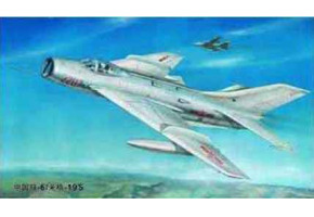 Scale model 1/32  MiG-19C Farmer C Trumpeter 02207