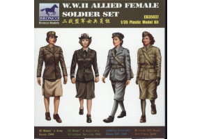 Сборная модель фигур "Женщины военнослужащие коалиционных сил"
