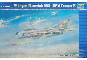 Scale mode 1/48l MiG-19PM  Farmer E Trumpeter 02804