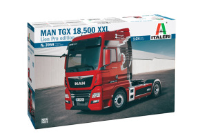 Scale model 1/24 truck / tractor Man TGX 18.500 XXL Lion Pro Edition Italeri 3959