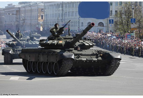 Збірна модель 1/35 Основний бойовий танк Т-72Б3 Trumpeter 09508