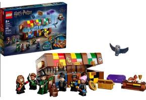 LEGO Harry Potter Hogwarts Magic Suitcase 76399