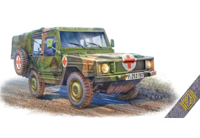 Сборная модель 1/35 Легкий грузовик 4x4 Фольксваген Iltis SAN с медицинским комплектом 0,5т