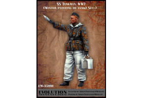  SS Tankman. WW2 (Winter painting of tank) Set-2