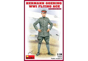 Сборная модель 1/16 Фигура Герман Геринг, летчик-ас Первой мировой войны МиниАрт 16034