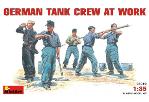Німецький танковий екіпаж за роботою