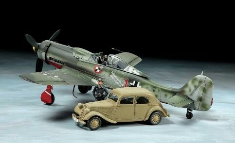 Scale model 1/48 aircraft OCKE-WULF FW190 D-9 JV44 W/CITROEN TRACTION 11CV CAR Tamiya 25213 детальное изображение Самолеты 1/48 Самолеты