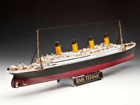 Збірна модель 1/400 Корабель Титанік R.M.S. 100 років &quot;Лімітована серія&quot; Revell 05715 детальное изображение Гражданский флот Флот