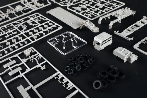 Збірна модель 1/72 німецький тягач Elephant SLT-56 Збірна модель німецького тягача SLT-56 , напівпричіп буксируючий 56т в масштабі 1/72, Trumpeter  напівпричіп 56т Trumpeter 07196 детальное изображение Автомобили 1/72 Автомобили
