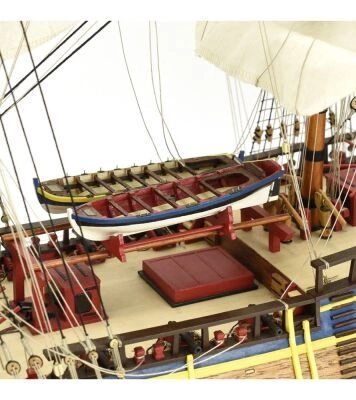 Дерев'яна модель корабля HMS Endeavour у масштабі 1:65 детальное изображение Корабли Модели из дерева