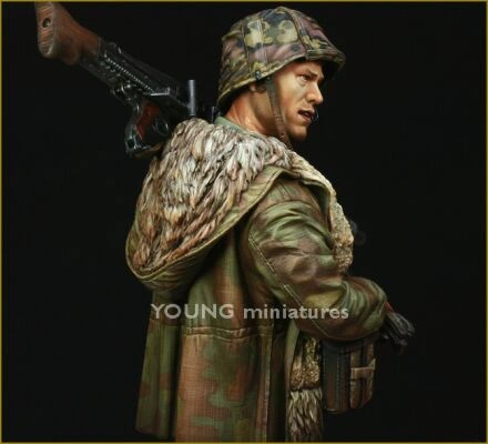 Погруддя. Стрілець Ваффен СС MG42 Арденни, 1944 р. детальное изображение Фигуры 1/10 Фигуры