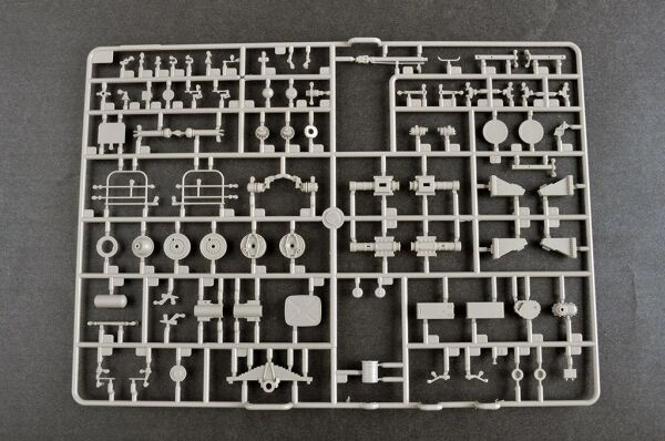 Збірна модель 1/35 Артилерійська система 2С35-1 Коаліція-СВ-КШ на базі КамАЗ-6560 Trumpeter 01085 детальное изображение Артиллерия 1/35 Артиллерия