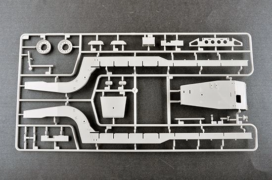 Збірна модель 1/35 Тягач МАЗ-537Г пізнього виробництва з напівпричепом ЧМЗАП-9990 Trumpeter 01065 детальное изображение Автомобили 1/35 Автомобили
