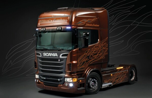 Scale model 1/24 truck / tractor Scania R730 &quot;Black Amber&quot; Italeri 3897 детальное изображение Грузовики / прицепы Гражданская техника