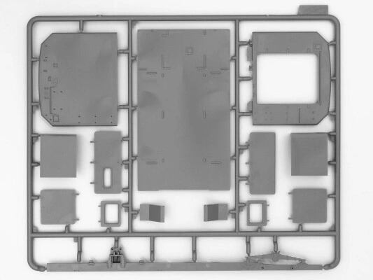 Scale model 1/35 ZIL-131 car with driver (Armed Forces of Ukraine) ICM 35019 детальное изображение Автомобили 1/35 Автомобили