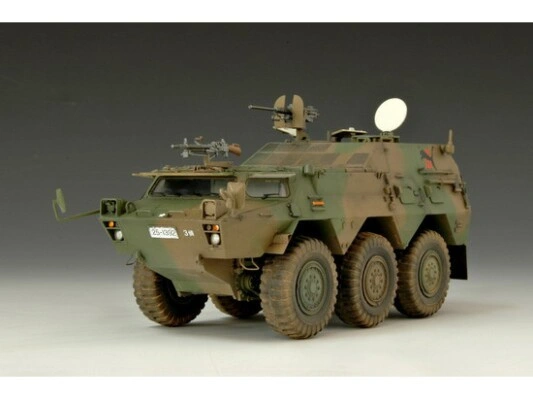 Збірна модель 1/35 БМП JGSDF Type 82 Командний пункт Trumpeter 00326 детальное изображение Бронетехника 1/35 Бронетехника