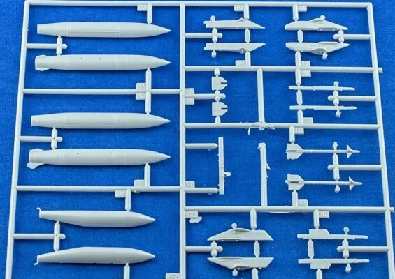 Збірні моделі 1/72 літак US Air Force 75th Anniversary Revell 05670 детальное изображение Самолеты 1/72 Самолеты