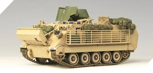 Збірна модель 1/35 БТР M113A3 Iraq 2003 Academy 13211 детальное изображение Бронетехника 1/35 Бронетехника