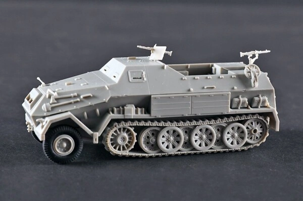 Scale model 1/72 Armored tractor Sd.Kfz.8 12t Trumpeter 07404 детальное изображение Автомобили 1/72 Автомобили