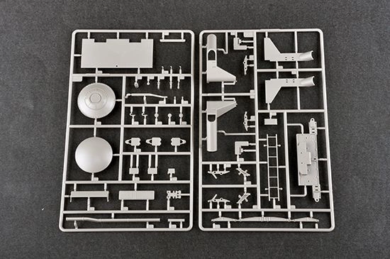 Збірна модель 1/35 ЗРК S-300V 9A83 Trumpeter 09519 детальное изображение Зенитно ракетный комплекс Военная техника